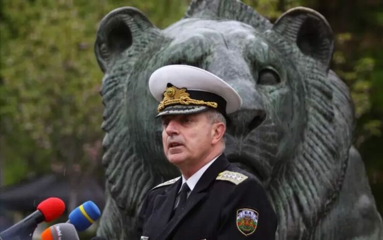 Адмирал Емил Ефтимов