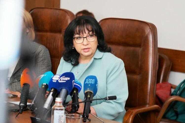 Теменужка Петкова