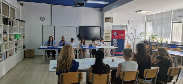 Първо място за Магдалена Димова от Езиковата в националния финал на състезание по немски език 