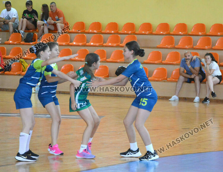 Стартира Държавният финал по хандбал за момичета до 12 години