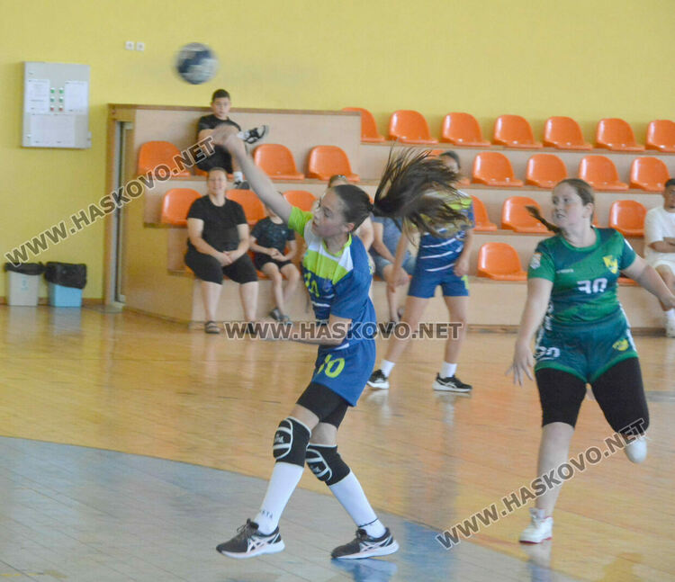 Стартира Държавният финал по хандбал за момичета до 12 години