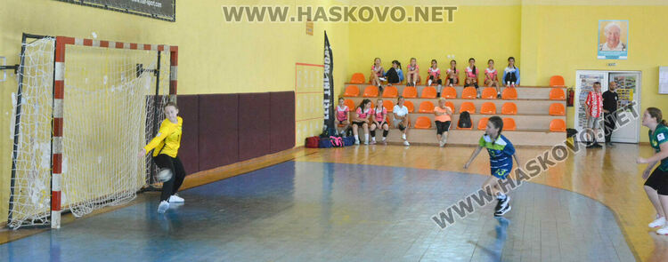 Стартира Държавният финал по хандбал за момичета до 12 години