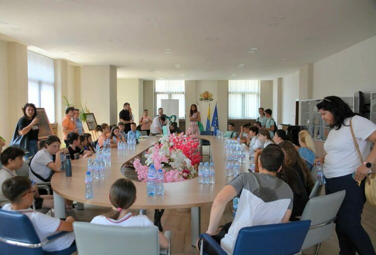 Ученици от Асеновград търсиха историческо „съкровище“ в града