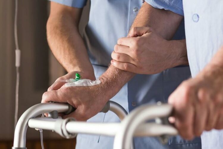 Част от болниците трябва да се трансформират в услуги за най-слабите