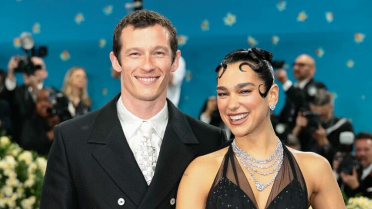 Официално: Дуа Липа потвърди, че е сгодена за актьора Калъм Търнър