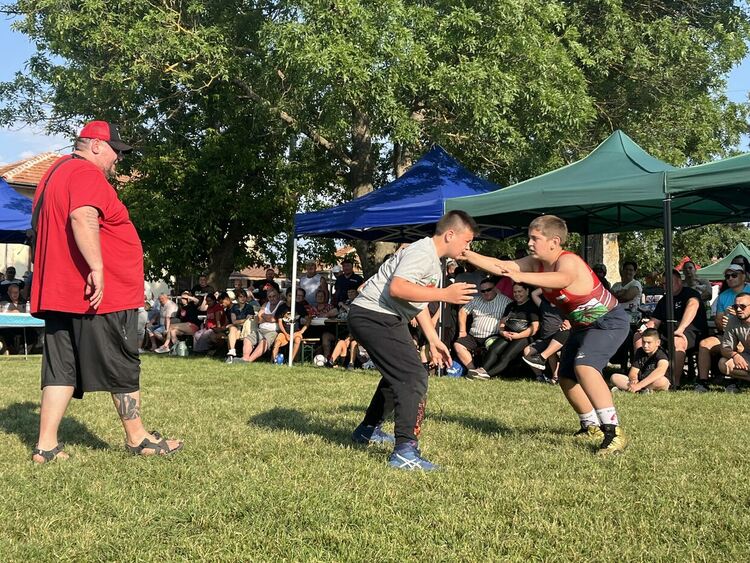 Над 60 борци излязоха на алая в село Иваново