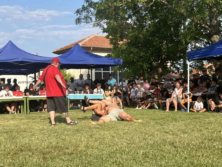 Над 60 борци излязоха на алая в село Иваново