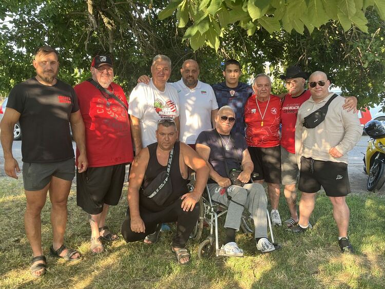 Над 60 борци излязоха на алая в село Иваново