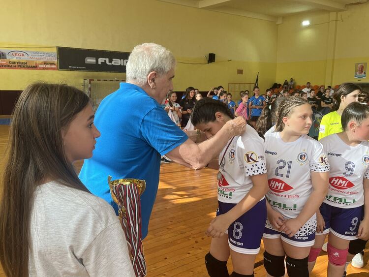 „Спортист Кремиковци“ е новият шампион по хандбал при момичетата до 12 години