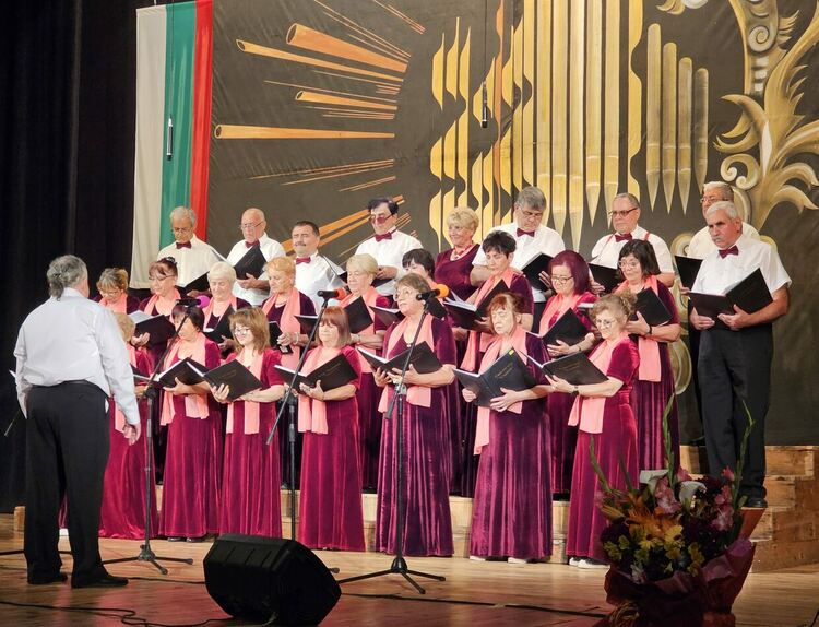 Харманли посрещна хоровия фестивал „Хармония“