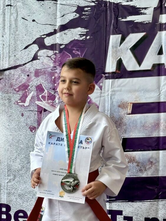 Хасковски каратеки с два сребърни медала на Купа “Етър”