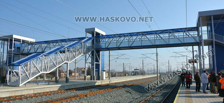 65-годишен открадна оградни платна от жп гара