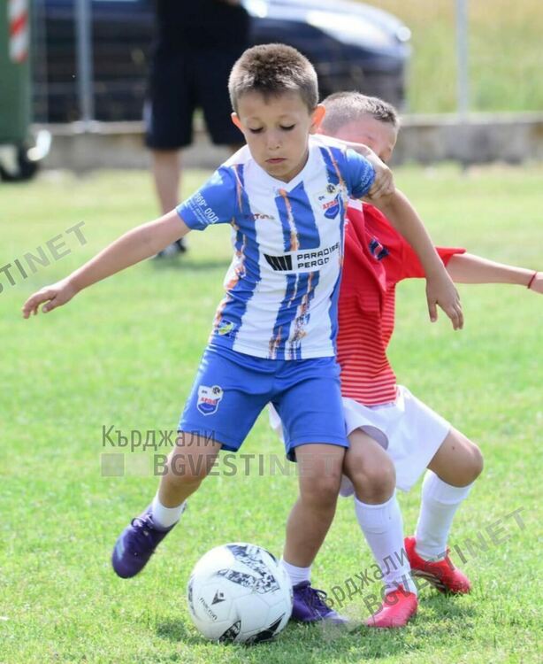 Четири шампионски отбора на Футболна академия "Арда 1924"се прибраха щастливи от Комотини!