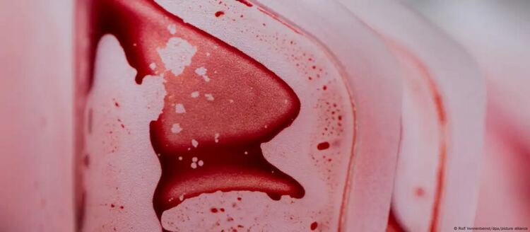 Изкуствената кръв би могла да реши проблема с кръвоснабдяването. Но тя крие и рискове.