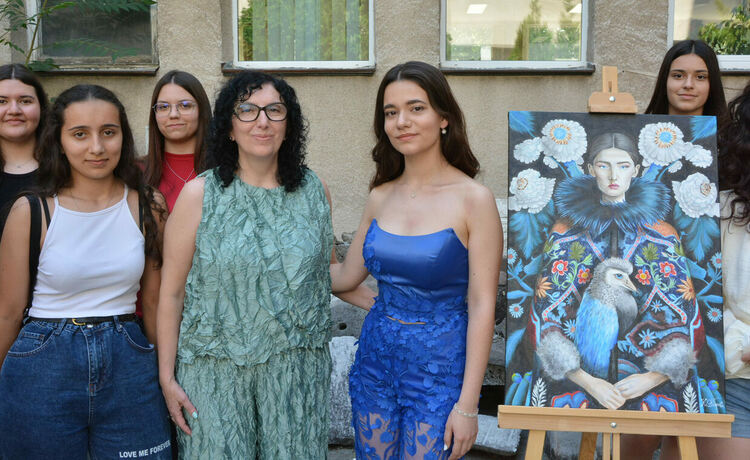 „Елементи“ е мотото на годишната изложба на арт-школа „Колорит“