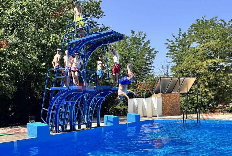 Басейнът в Димитровград отвори с такса вход 3-5лв., организират и безплатни плувни тренировки