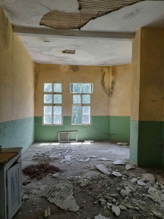 Започна дарителска кампания за възстановяване на сградата на Върбовското училище