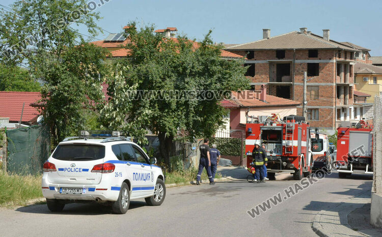 Готварска печка предизвика пожар на ул. „Казанлък“ в Хасково