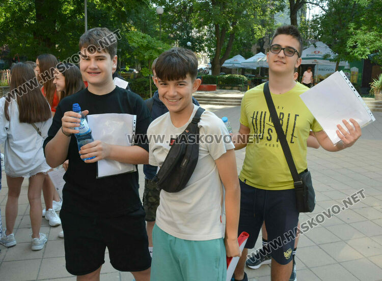 1754 ученици се явяват на Национално външно оценяване по БЕЛ в Хасковска област