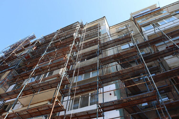 Енергийното обновяване на жилищните блокове в Хасково е в ход