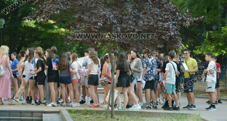 1754 ученици се явяват на Национално външно оценяване по БЕЛ в Хасковска област