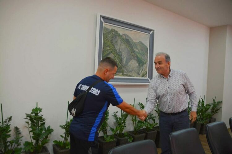 Кметът на Асеновград се срещна с младите футболни надежди от ФК „Шипка Старс“