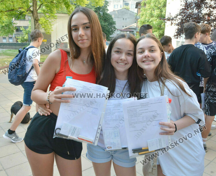 1754 ученици се явяват на Национално външно оценяване по БЕЛ в Хасковска област