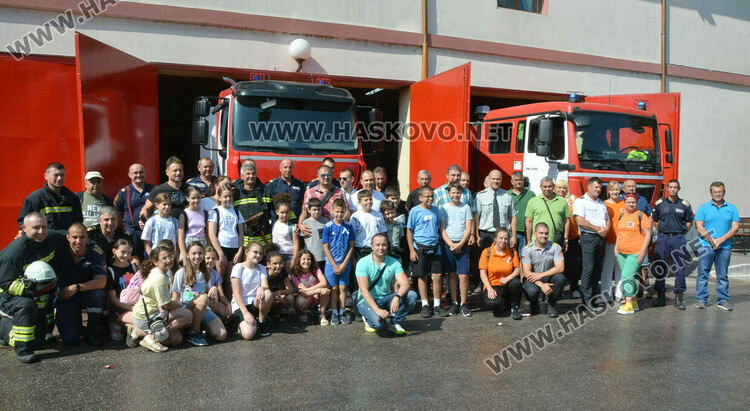 Ритуално изкъпаха хасковския пожарникар и бивш борец Стефан Ангелов