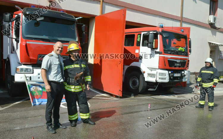 Ритуално изкъпаха хасковския пожарникар и бивш борец Стефан Ангелов