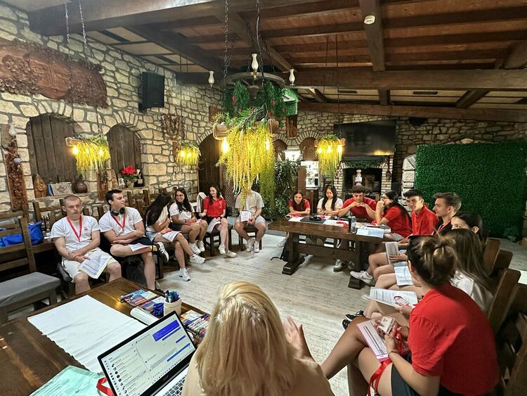 Младежкото овластяване в социална и екологична среда – втори семинар на славейковци