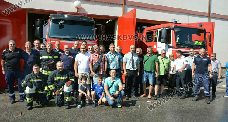 Ритуално изкъпаха хасковския пожарникар и бивш борец Стефан Ангелов