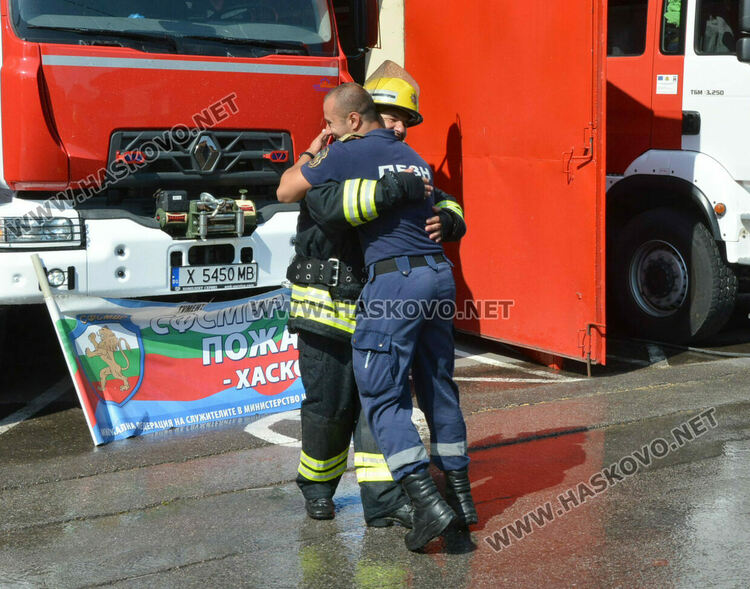 Ритуално изкъпаха хасковския пожарникар и бивш борец Стефан Ангелов