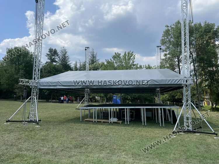 „Сцена на края на града“ в Хасково – театър, музика, изложби и едно гостуване на Ямача, за което знаят и в Холивуд