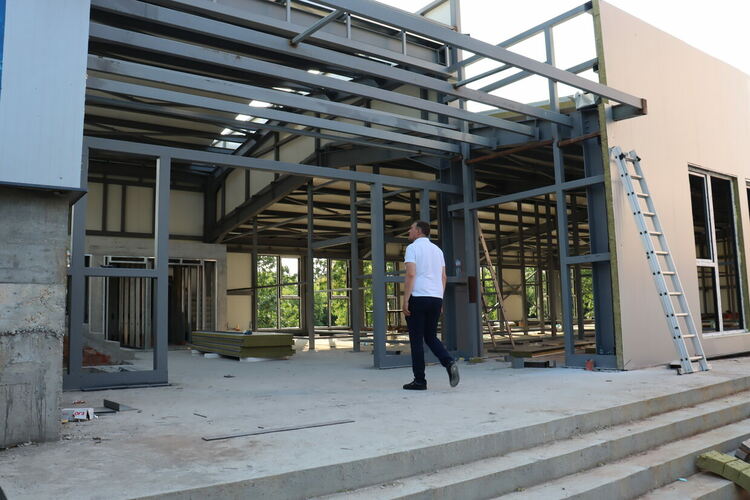 Продължава изграждането на Центъра за високи постижения в ПГДС-Хасково