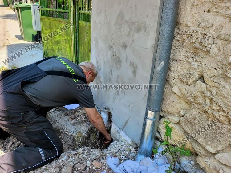 Семейство от Хасково е без вода повече от седмица, ще съдят ВиК