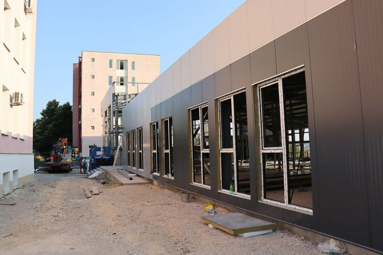 Продължава изграждането на Центъра за високи постижения в ПГДС-Хасково