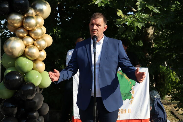 Тържествено връчиха дипломите на зрелостниците от ПГДС-Хасково, 18 са отличниците