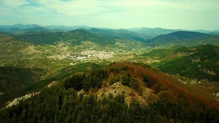 Връх Калето пази останки на Тракийска крепост