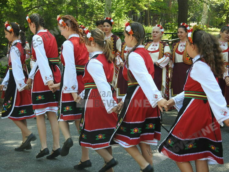   Отбелязаха 105 год. от организираното тракийско движение в Кърджали с голям събор