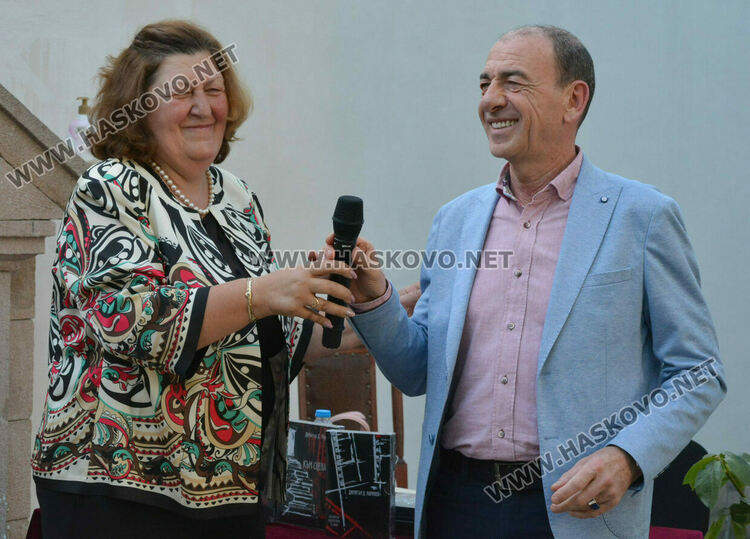 Актьорът Димитър Маринов представи в Хасково книгите си „Към сцената“ и „Към екрана“