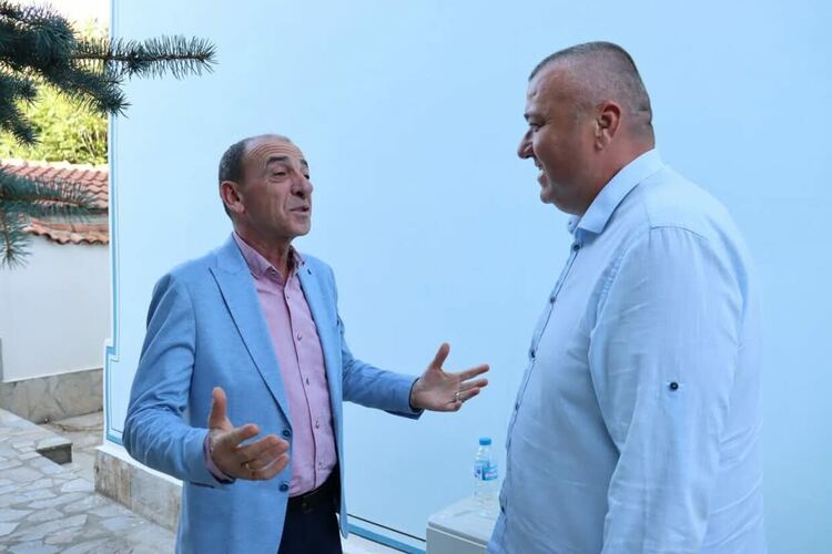 Актьорът Димитър Маринов представи в Хасково книгите си „Към сцената“ и „Към екрана“