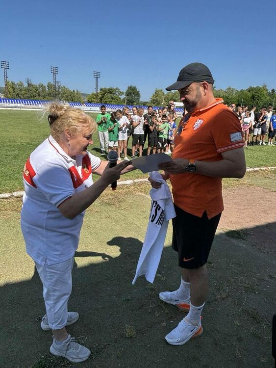 Заместник-кметът Станислава Генадиева официално даде начало на честванията по повод Международния олимпийски ден в Радомир