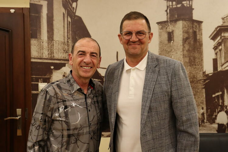 Кметът Станислав Дечев и актьорът Димитър Маринов с идеи за нови проекти в Хасково 