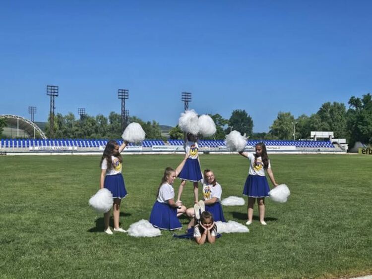 Заместник-кметът Станислава Генадиева официално даде начало на честванията по повод Международния олимпийски ден в Радомир