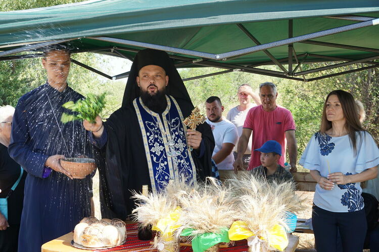 С ритуала „Зажънване“ дадоха официален старт на жътвата 