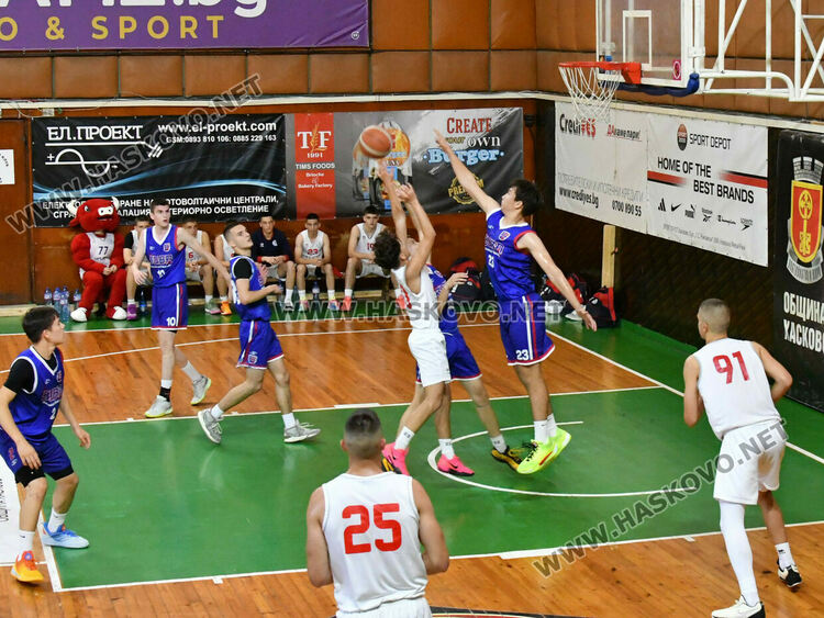 Юношите на БК „Хасково“ се класираха за финал 