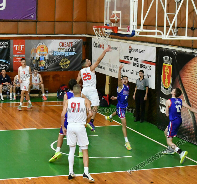 Юношите на БК „Хасково“ се класираха за финал 