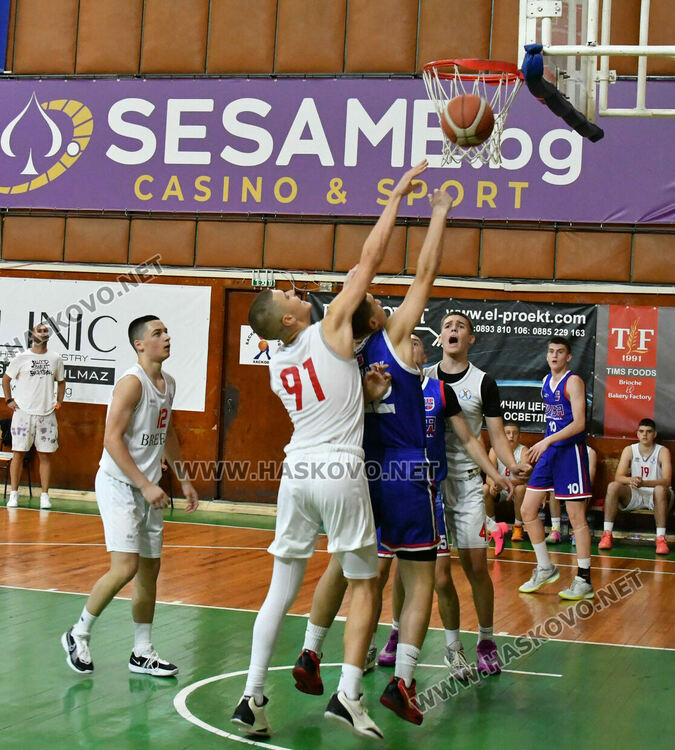 Юношите на БК „Хасково“ се класираха за финал 