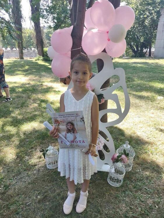 Калиниците в Асеновград: Градът отново „облече“ бяла премяна