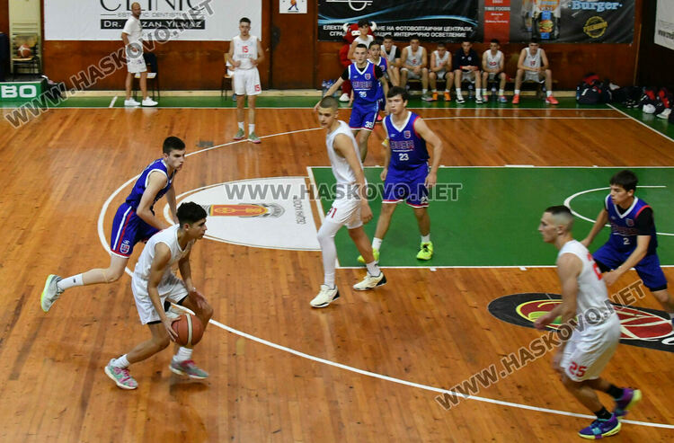 Юношите на БК „Хасково“ се класираха за финал 
